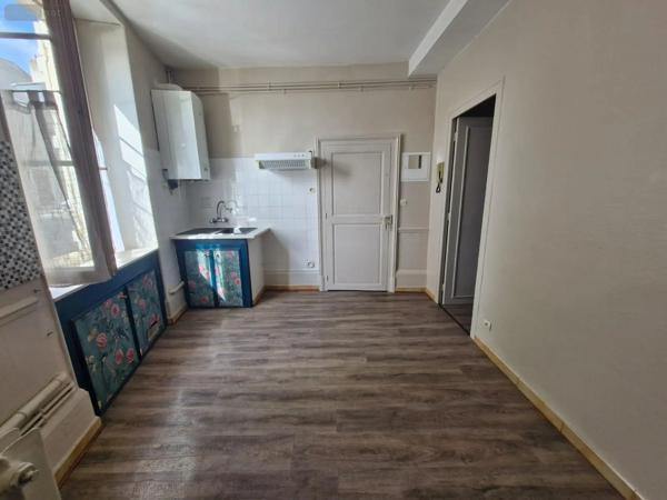 Location - Appartement Meung-sur-Loire 45130 5 pièces 37 m 2