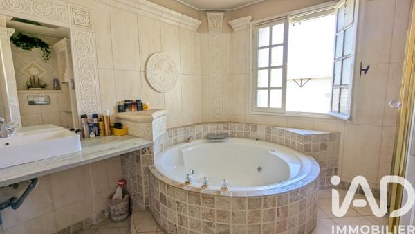 Maison à vendre 5 pièces 142 m² Cavaillon