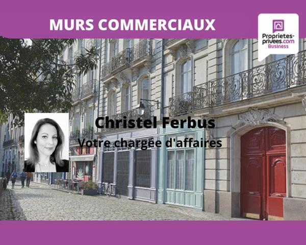 77184 EMERAINVILLE - Murs et fonds de commerce restaurant -  735 m²  - Avec parking privatif