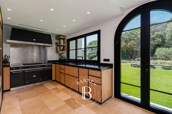 La Croix-Valmer, Maison 6 Chambres -  352 m² à vendre