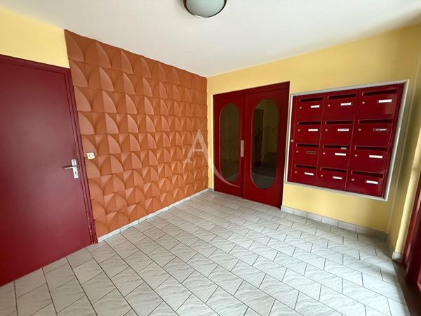 Centre ville Appartement T2 duplex et 2 balcons