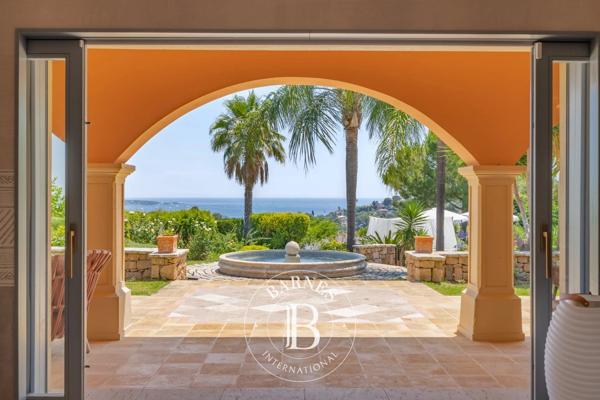 Antibes, Villa 5 Chambres -  436 m² à vendre