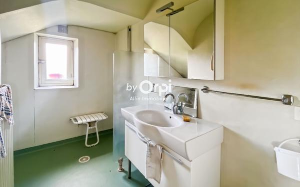 Maison à vendre    6 pièces •  Meaulne