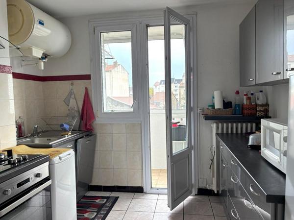 Saint Etienne proche Carnot appartement 69m² 2 chambres Garage cave