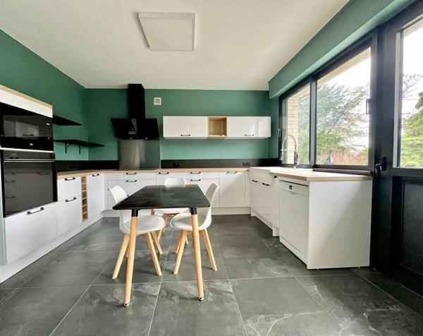 Maison à vendre 10 pièces 220.7m² Carvin (62220)
