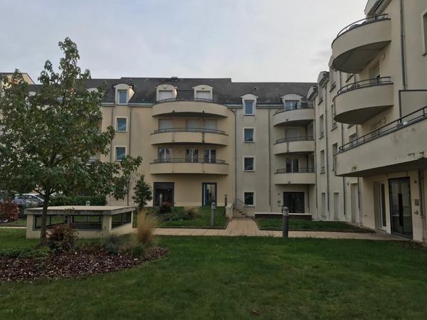 Location                                                      Appartement
                        
                     2 pièces                      45 m2                     à Lucé