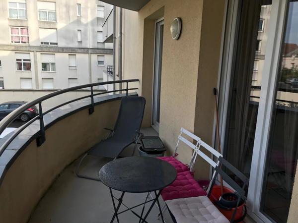 Location                                                      Appartement
                        
                     2 pièces                      45 m2                     à Lucé