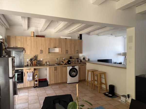 Location                                                      Maison de village
                        
                     3 pièces                      80 m2                     à Chuisnes