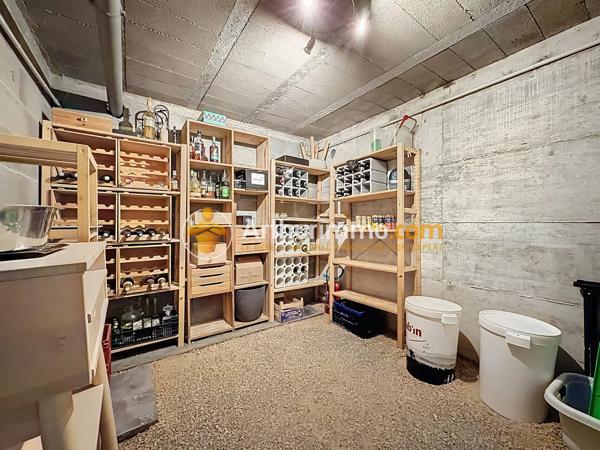 Vente                                                      Maison
                        
                     5 pièces                      160 m2                     à Bourgoin-Jallieu