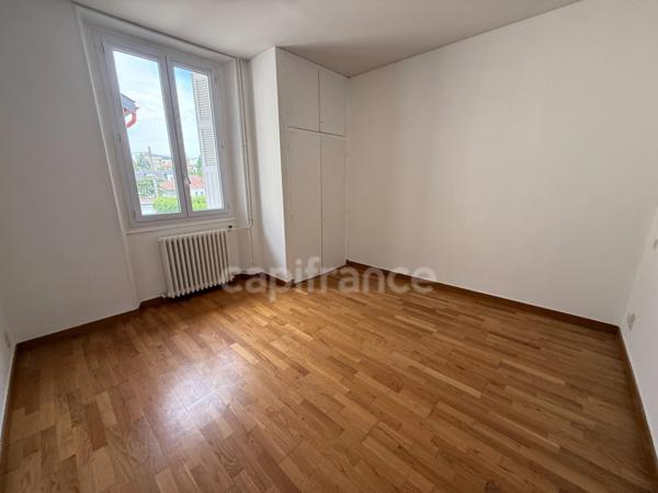 Appartement T4 quartier église paroissiale