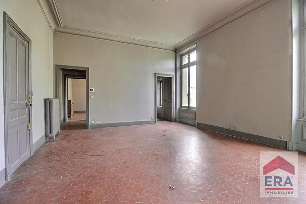Appartement Carpentras de caractère 136m²  dans un immeuble bourgeois