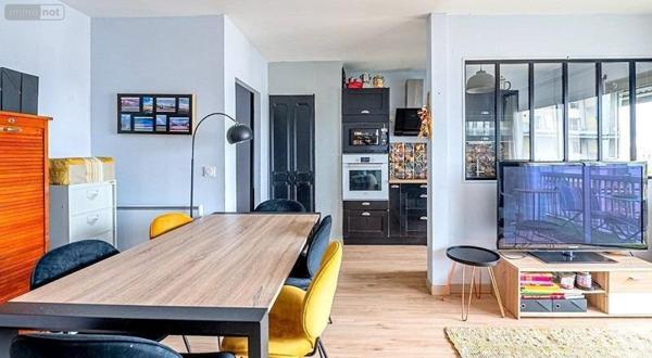 Appartement rénové à vendre à Bordeaux en Gironde (33800), ref : 33145/1878-2   
Gare Saint Jean