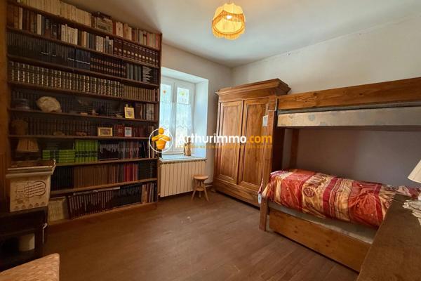 Vente                                                      Maison
                        
                     5 pièces                                         à Abriès-Ristolas