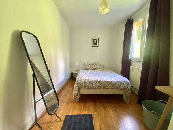 Saint-Étienne (42100) Appartement T3 meublé + garage - Secteur Villeboeuf le Haut