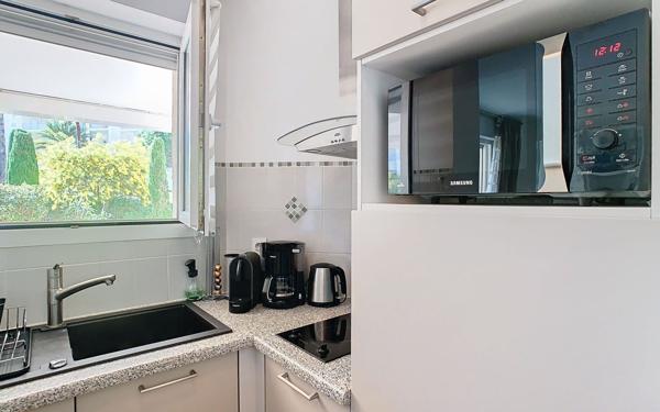 Appartement à vendre    2 pièces • 38,23 m2 Antibes