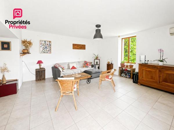 Charmante maison en pierre avec dépendance et jardin