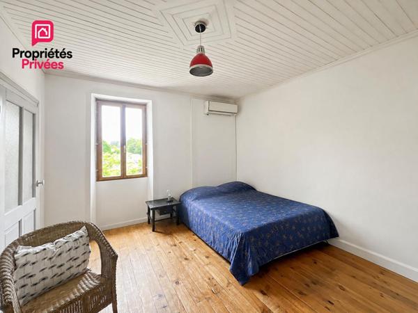 Charmante maison en pierre avec dépendance et jardin