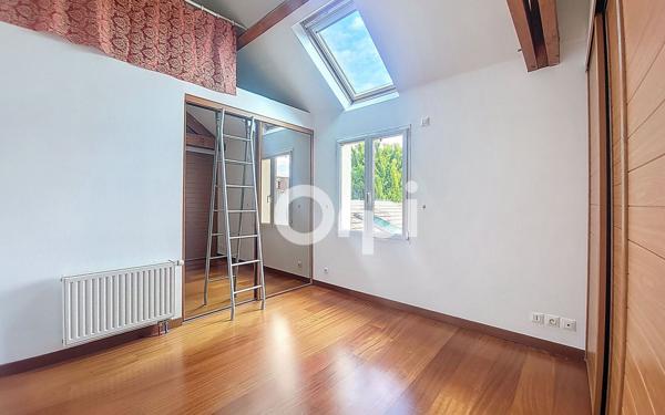 Appartement à louer    3 pièces • 84,92 m2 Moret-sur-Loing