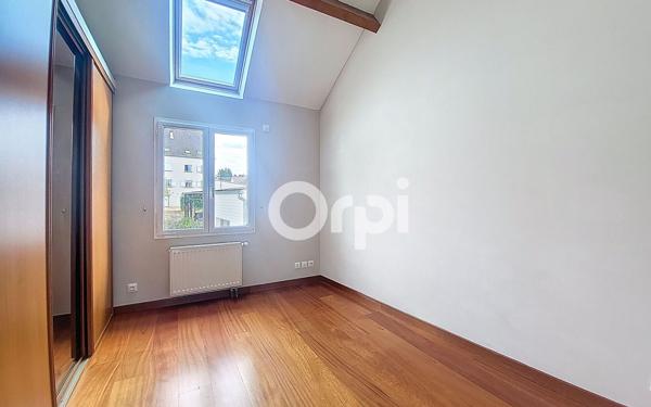 Appartement à louer    3 pièces • 84,92 m2 Moret-sur-Loing