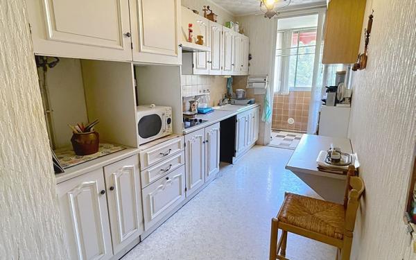 Appartement à vendre    3 pièces • 60 m2 Marseille 12