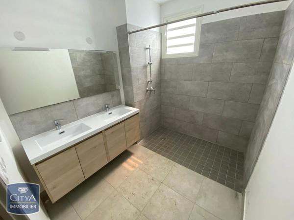 Appartement à louer 3 pièces 90.78m²