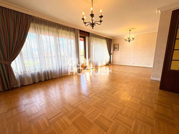 À vendre : Appartement spacieux de 5 pièces à Échirolles