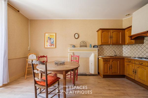 Maison classée Monument Historique et son logement indépendant dans un village de patrimoine