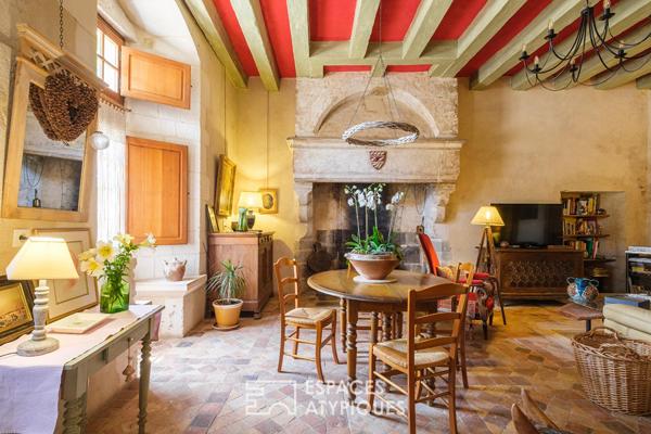 Maison classée Monument Historique et son logement indépendant dans un village de patrimoine