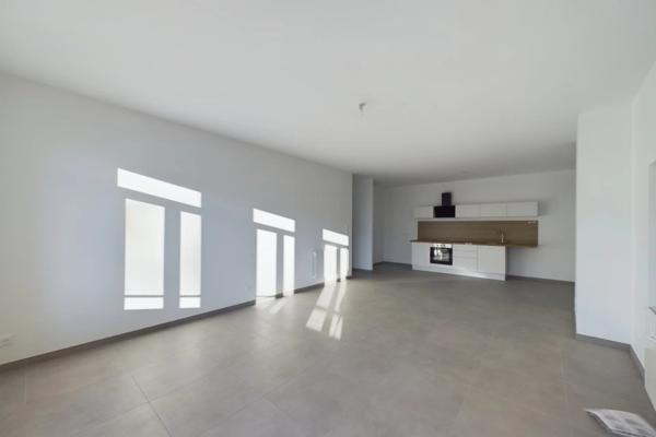 Location Appartement 3 pièces 75 m2 à La Valla-en-Gier