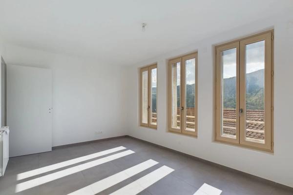 Location Appartement 3 pièces 75 m2 à La Valla-en-Gier