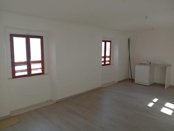 Immeuble à vendre FOIX (09)