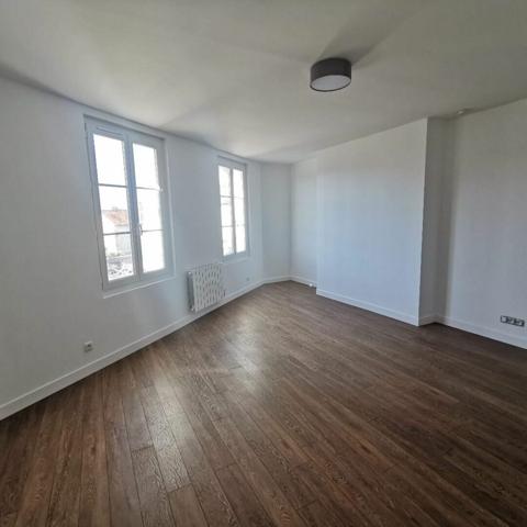 Maison à louer    3 pièces •  Nangis