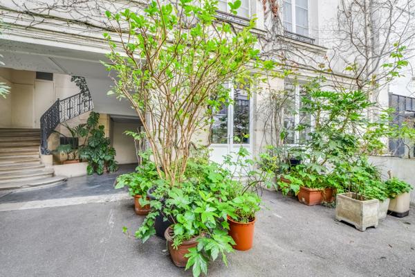 Paris (75003) Appartement 2 pièces 52 m2 / Atelier / Local d'activité dans le Marais Paris 3 ème