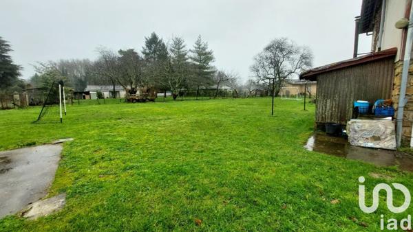 Maison 5 pièces de 120 m² à Lamothe-Montravel (24230)