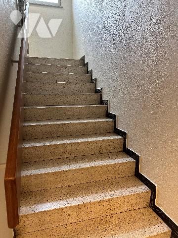 Appartement T2, 2e étage avec ascenseur, 105 rte du Polygone à Strasbourg Neudorf. Parking et cave.