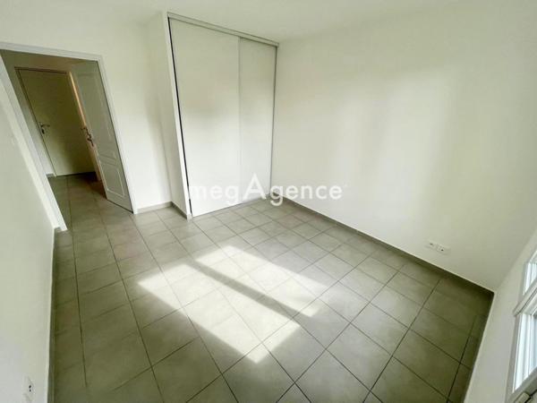 Appartement à TOULON, 83200 - 2 pièces 40m²