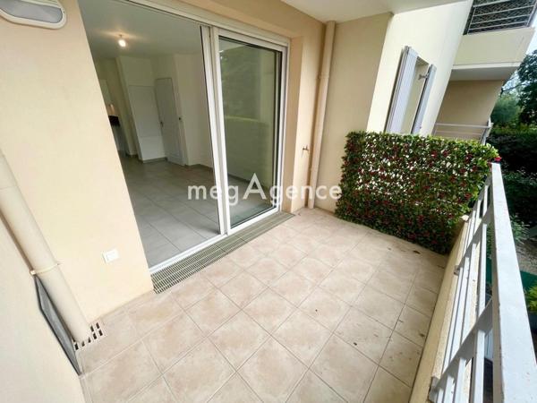 Appartement à TOULON, 83200 - 2 pièces 40m²