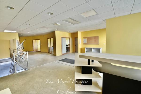 A louer à SAINT GAUDENS (31), Local Commercial et Industiel de 1300m2 Terrain de 3880m2