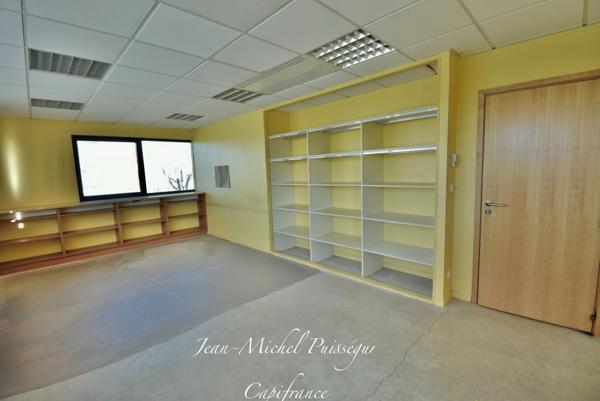 A louer à SAINT GAUDENS (31), Local Commercial et Industiel de 1300m2 Terrain de 3880m2