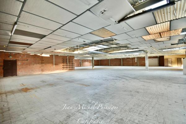 A louer à SAINT GAUDENS (31), Local Commercial et Industiel de 1300m2 Terrain de 3880m2