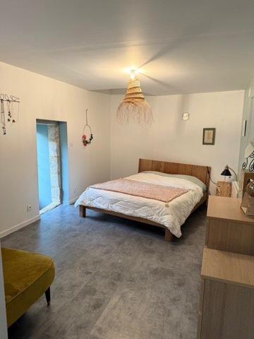 CHAUVIGNY au pied de la cité médiévale