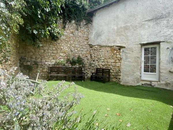 CHAUVIGNY au pied de la cité médiévale