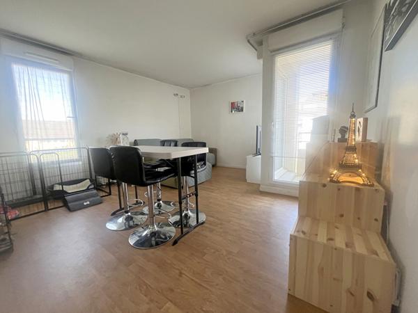 A vendre - Bel appartement 3 pièces à Cergy le Haut (RER A sur place)