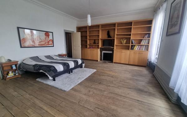 Maison à vendre    11 pièces •  Fère-en-Tardenois