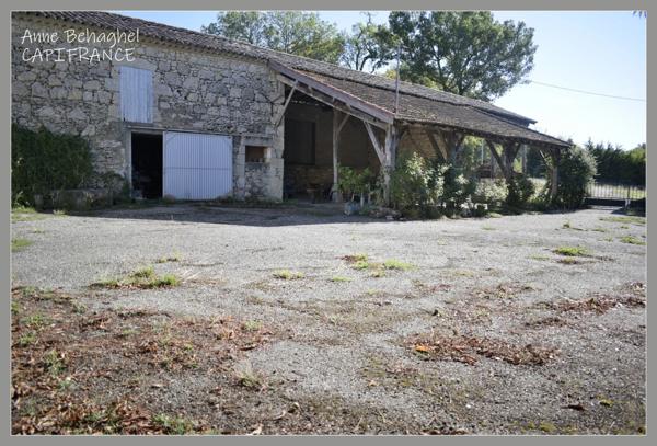 Dpt (32), à vendre corps de ferme 170 m2- Terrain de 11642m2