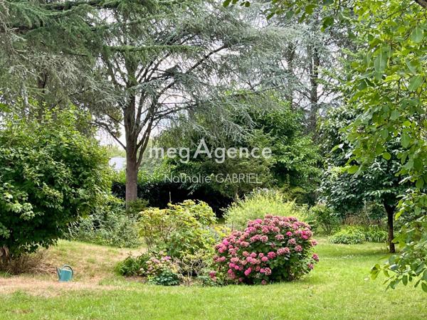 Maison à BOUCHEMAINE, 49080 - 6 pièces 194m²