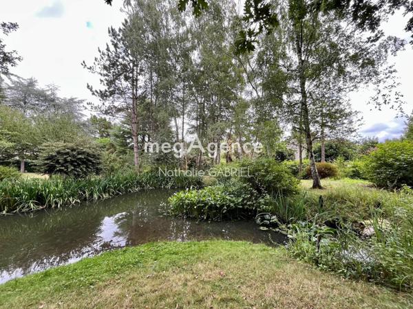 Maison à BOUCHEMAINE, 49080 - 6 pièces 194m²