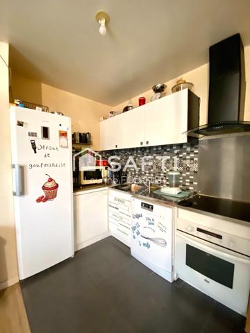 Appartement Récent avec Balcon, Secteur Recherché