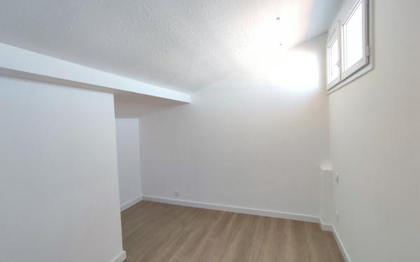 Appartement à vendre    3 pièces • 46,32 m2 Saint-Cyprien