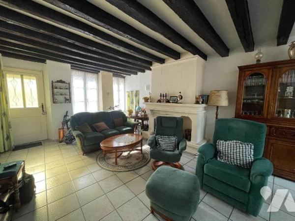 Maison à vendre en plein centre-ville de Nogent-le-Rotrou (28400) en Eure-et-Loir (28)

Situé...